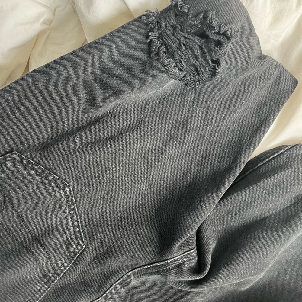 American Eagle Distressed Mom Jeans - Picture 2 of 5